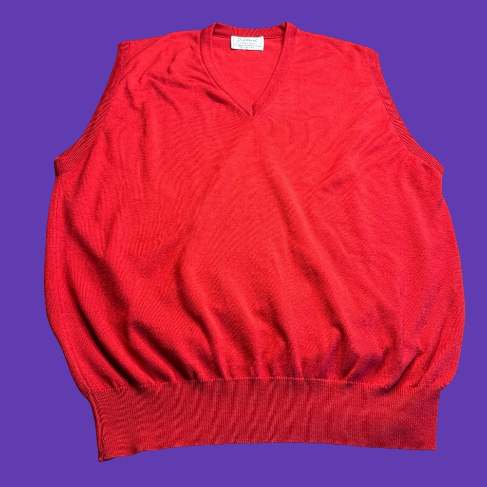 Vintage Titleist Collection Mens XL Red V Neck Golf Sweater Vest USA